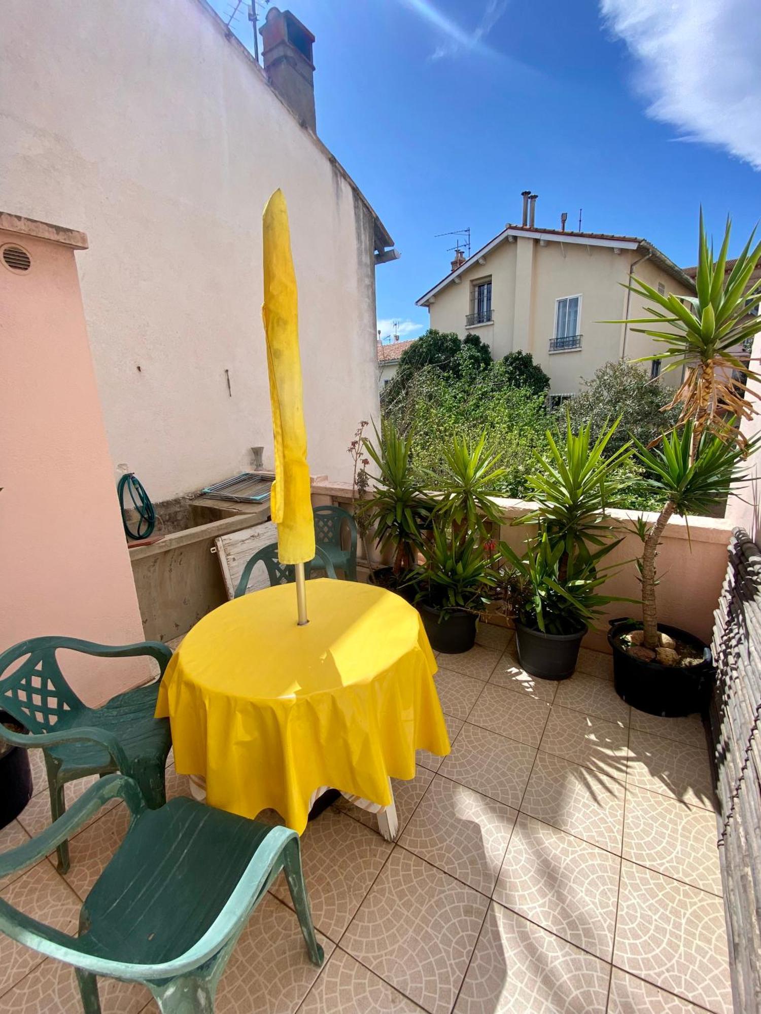 Grand Appartement En Centre Ville Avec Terrasse Perpignan Dış mekan fotoğraf
